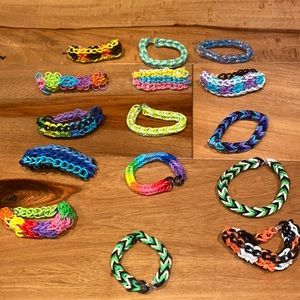 15 HANDMADE *VINTAGE* COLORED BRACELETS
